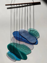 Water Installation - The Elements Glass Art - Fließende Glaskunst Wanddeko - Handmade Art mit Wasseroptik & Lichtreflexionen